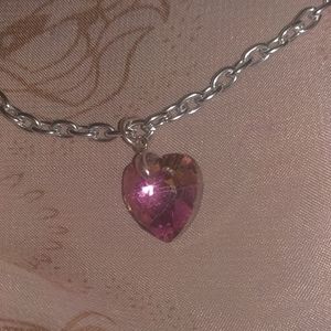 Beautiful pink heart necklace 18 inch